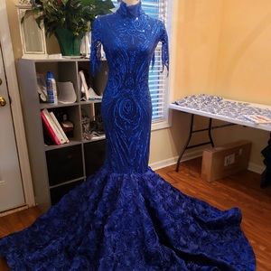 Sequined gown size Large.